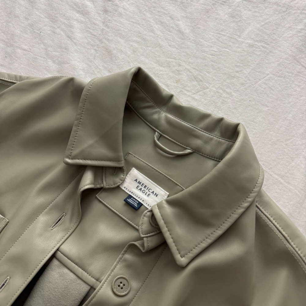 American Eagle Outfitters Women's Green Leather Jacket